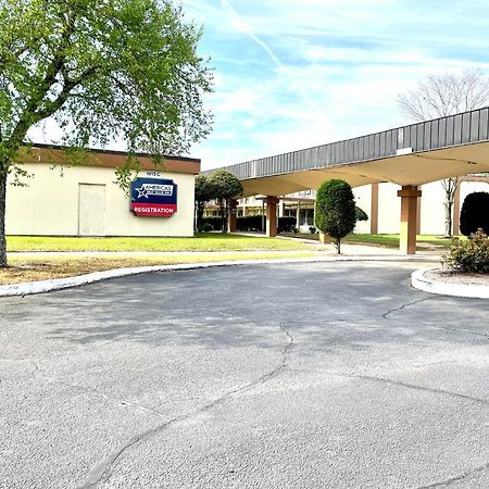 Americas Best Value Inn - Wilson Exteriör bild