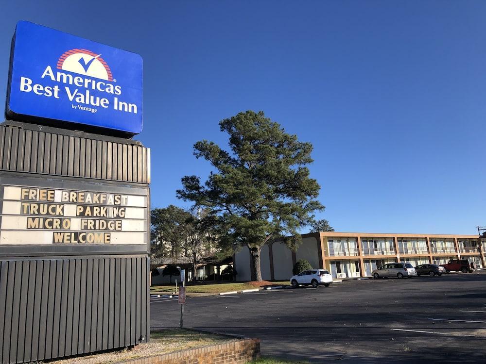 Americas Best Value Inn - Wilson Exteriör bild