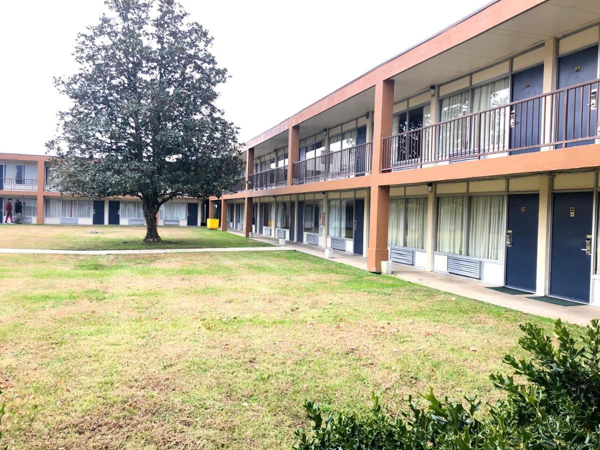 Americas Best Value Inn - Wilson Exteriör bild