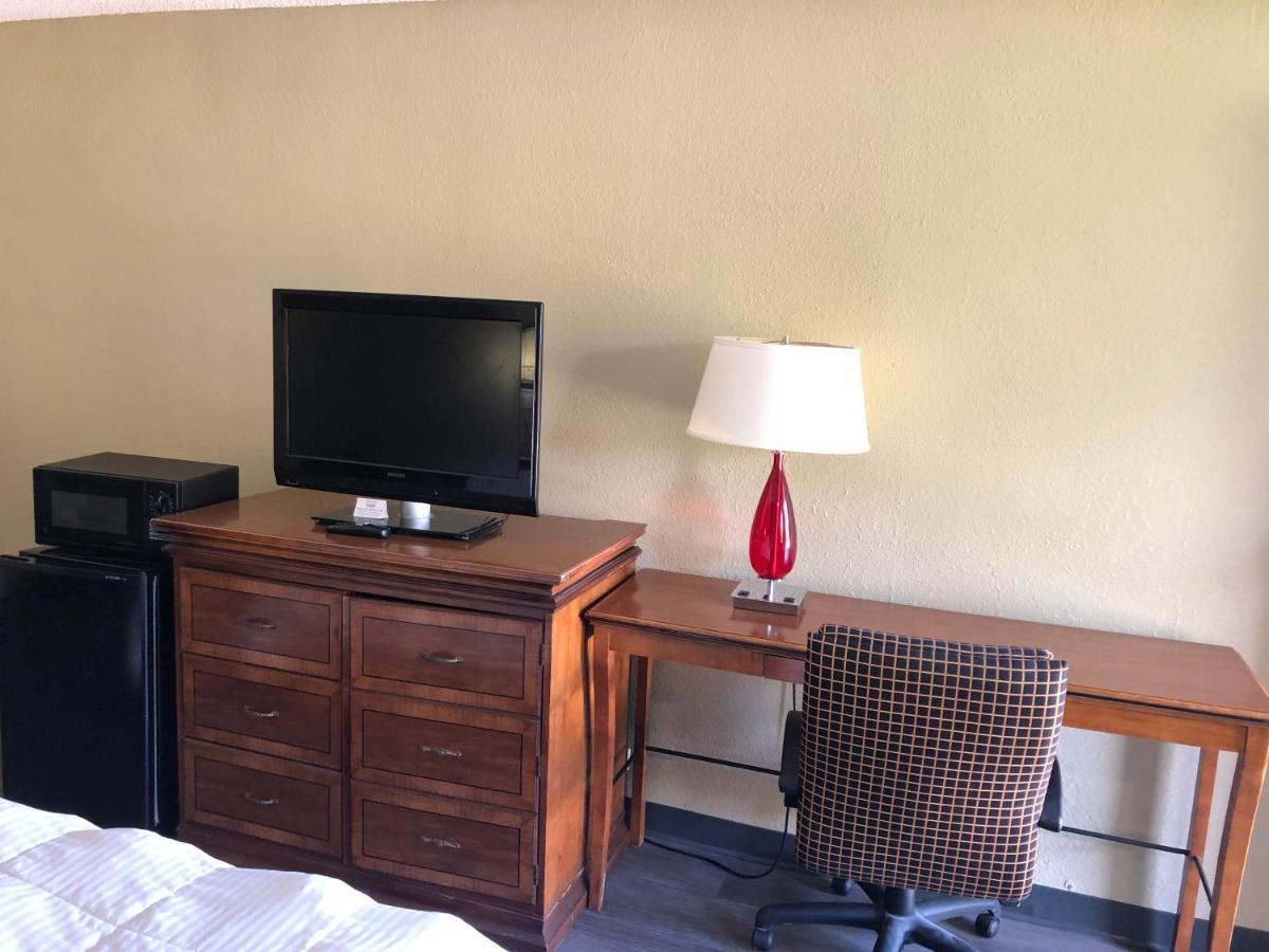 Americas Best Value Inn - Wilson Exteriör bild